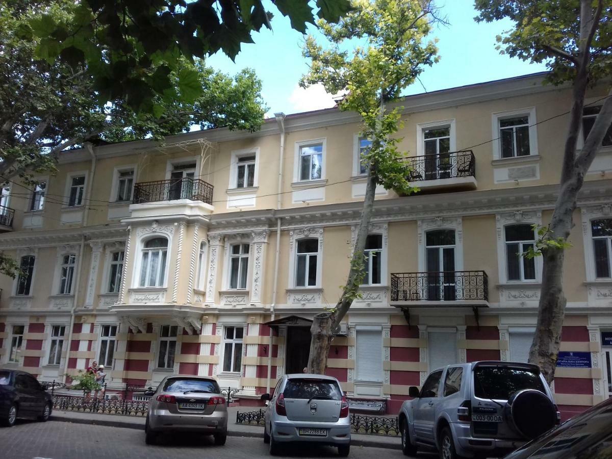 Comfort Near Opera Theater Odessa Exteriör bild